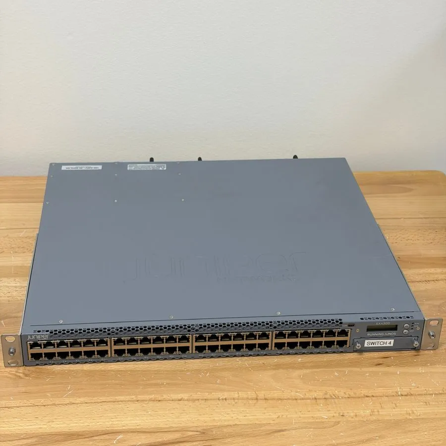 Коммутатор Juniper EX4300-48T-AFO 48-Port Gigabit Enterprise Ethernet Switch Dua — фото лота 1