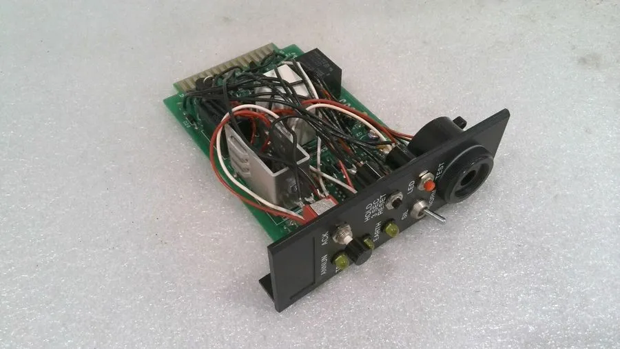 Модуль TYCO SIMPLEX 556-880 FIRE ALARM CONTROL MODULE, FIRE/TBL 0556880