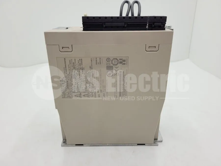 Сервопривод YASKAWA / SGD7S-5R5A30B202