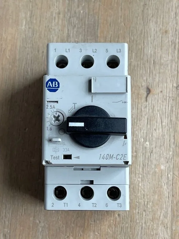 Автоматический выключатель Allen Bradley 140M-C2E-B25 Motor Protection Circuit B