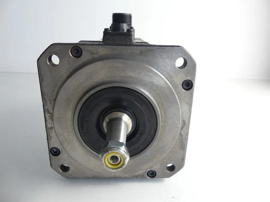 Серводвигатель Fanuc A06B-0225-B300 AC Servo Motor Serial Number: C037C5404