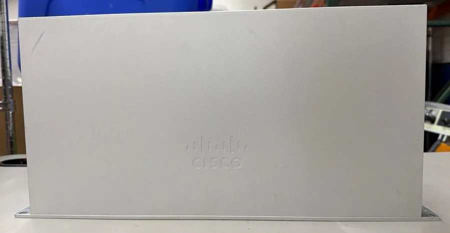 Коммутатор Cisco Meraki MS225-24 Managed Cloud Switch 24 Port Gigabit SFP+ Rackm