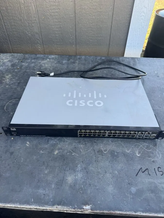 Коммутатор Cisco SF300-24P 24-Port 10/100 PoE Managed Ethernet Switch
