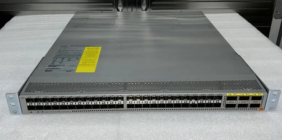Коммутатор Cisco Nexus N9K-C9372PX-E Switch 48-Port 10Gb SFP+ 6-Port 40Gb QSFP+