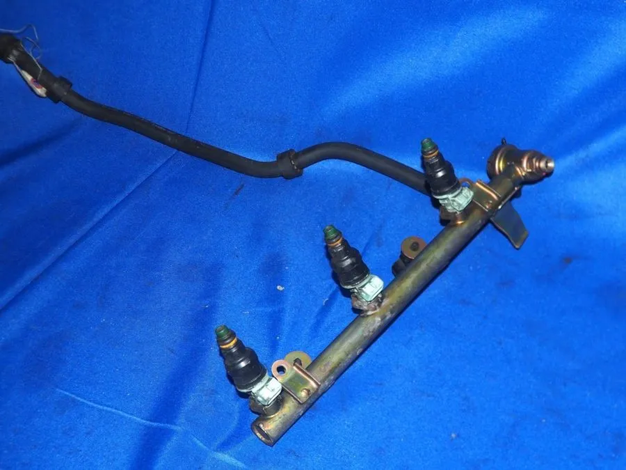 Трубопроводная арматура 97-01 Porsche 986 Boxster 996 911 3.4L Fuel Injection Ra — фото лота 1