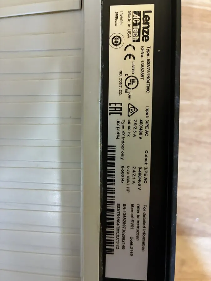 Частотный преобразователь LENZE AC TECH ESV751N04TMC SMVector VFD Drive — фото лота 1