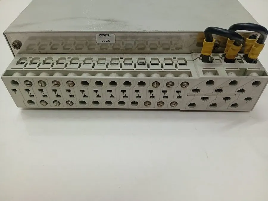 Реле защиты Siemens 7SJ6001-2EA00-0DA0/BB Overcurrent Protection Relay — фото лота 2