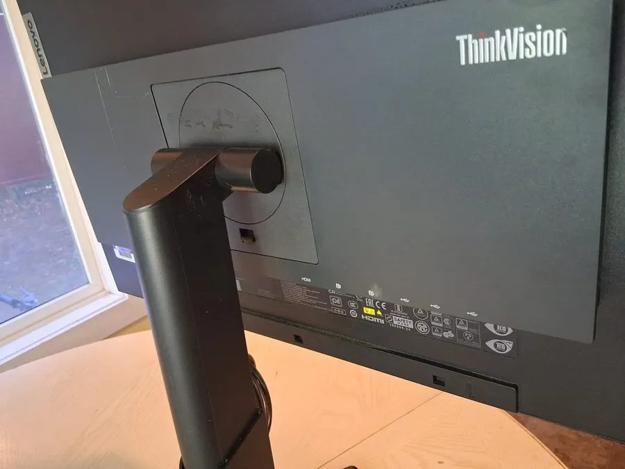 Монитор Lenovo ThinkVision P24q-20 23.8" IPS LED Monitor Raven Black