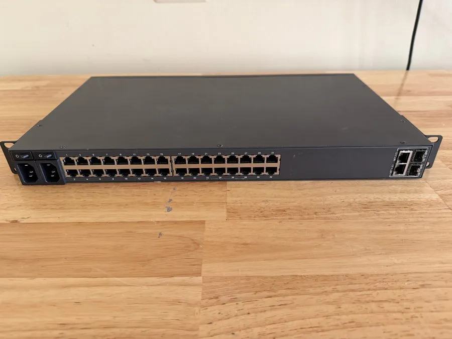 Кабель Opengear IM7200 IM7232-2-DAC 32 Port Console Server Remote Management — фото лота 1