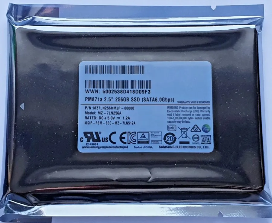 SSD-накопитель 256GB Samsung PM871a SATA 6.0Gbps SSD 2.5" MZ7LN256HMJP-00000 MZ-