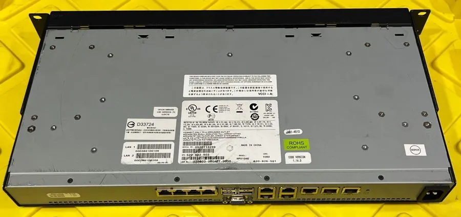 KVM-переключатель Avocent MergePoint Unity MPU104E 4-Port KVM over IP Switch Sin — фото лота 2