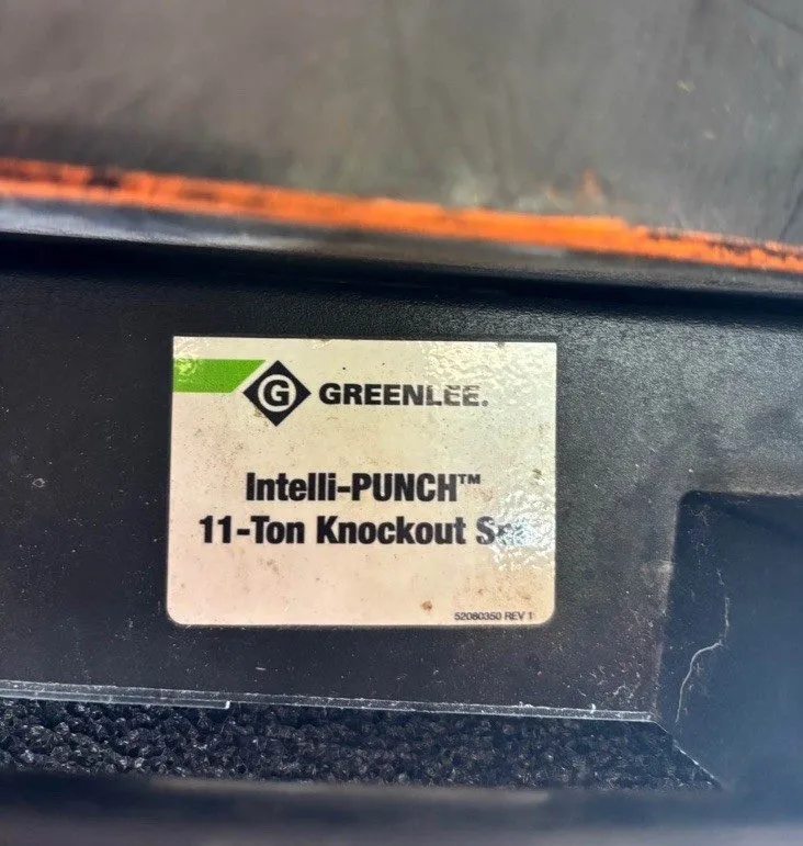 Электрооборудование Greenlee LS100X Intelli-Punch 11-Ton Hydraulic Knockout Punc — фото лота 2