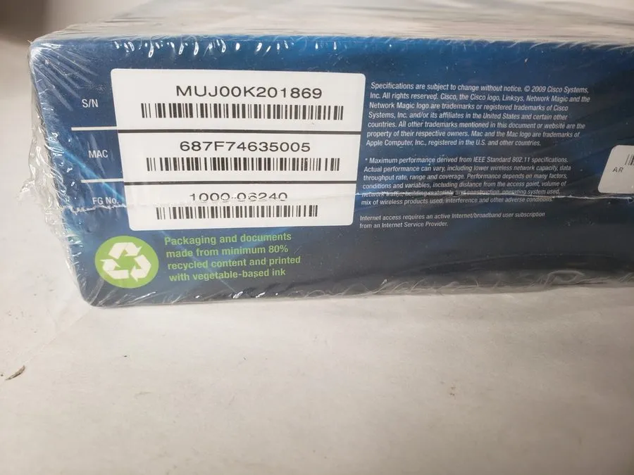 Маршрутизатор Linksys WRT400N 300 Mbps 4-Port 10/100 Wireless N Router