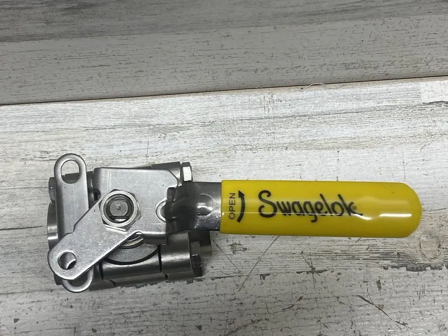 Клапан Swagelok SS-65TSW16P Stainless Steel 3-Piece 60 Series Ball Valve FNSP — фото лота 2