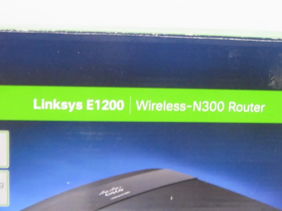 Маршрутизатор Cisco Linksys E1200 Wireless-N N300 Router 2.4GHz WiFi 4-Port
