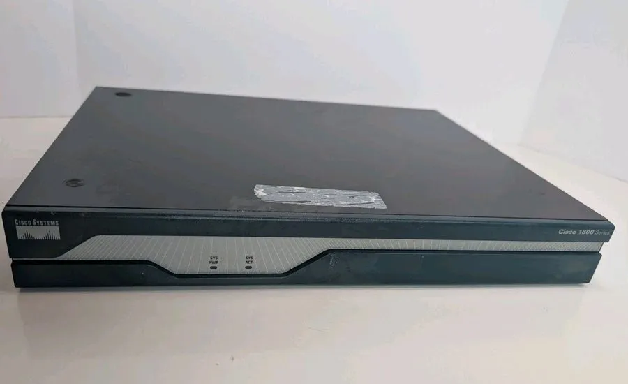 Маршрутизатор Cisco 1841 Router CISCO1841 V03 64MB Flash 2x FE Ports 1800 Series