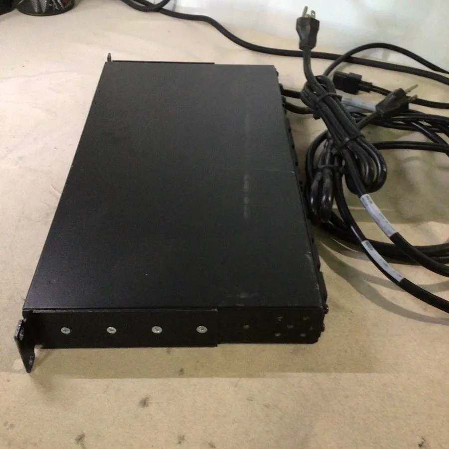 Энергооборудование APC AP7750 Rack Mount Automatic Transfer Switch ATS 8-Outlet  — фото лота 1