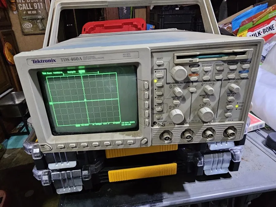 Осциллограф Tektronix TDS 430A 2-Ch 400MHz 100MS/s Digitizing Oscilloscope 8-bit