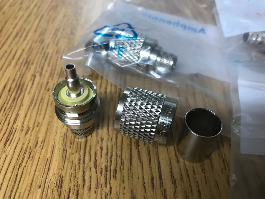 Разъём Amphenol RF 112627 BNC Male Crimp Plug Connectors RG-8 RG-213 50 Ohm — фото лота 2