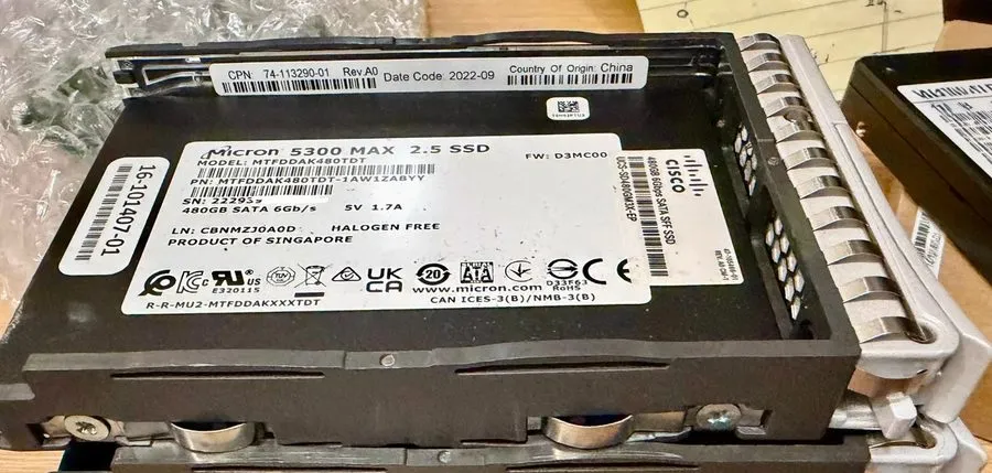 SSD-накопитель Hard Drive Micron 480GB SSD SATA 6G 2.5" MU MTFDDAK480TDT-1AW1ZAB