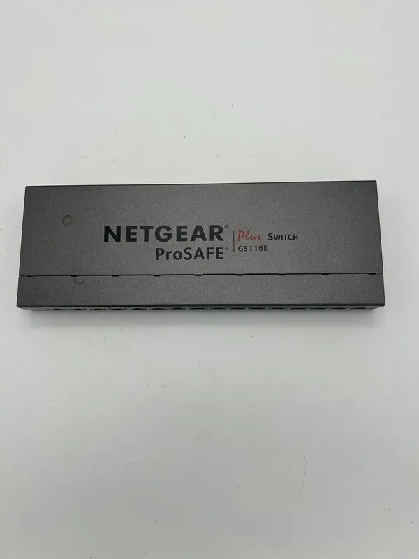 Коммутатор Netgear ProSafe Unmanaged Plus FS116E 16 Port 10/100 Fast Ethernet Sw