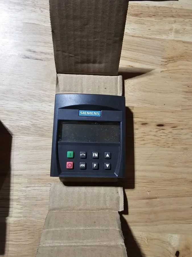 Частотный преобразователь Siemens 6SE6400-0BP00-0AA0 MICROMASTER 420 DeviceNet A — фото лота 1