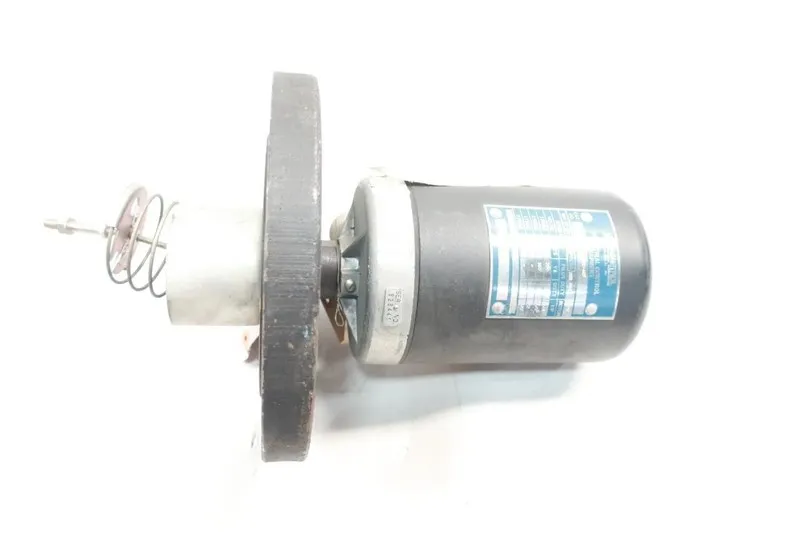 Датчик уровня Magnetrol B15-1H3C-AEF Displacement Level Switch .90 Min 240Psig
