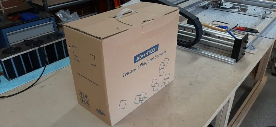 Промышленный компьютер ADVANTECH TPC-1070H-C1E. HMI CONTROL PLATFORM