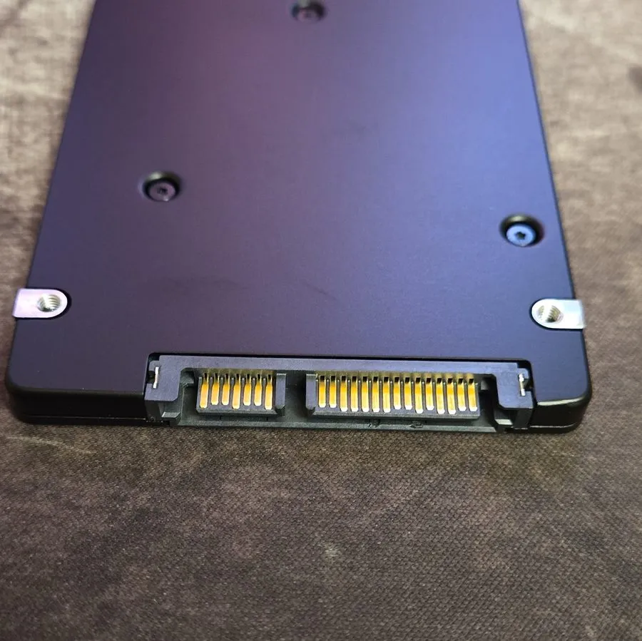SSD-накопитель Samsung PM871b 512GB 2.5" SATA III Internal SSD MZ7LN512HAJQ-000D — фото лота 2
