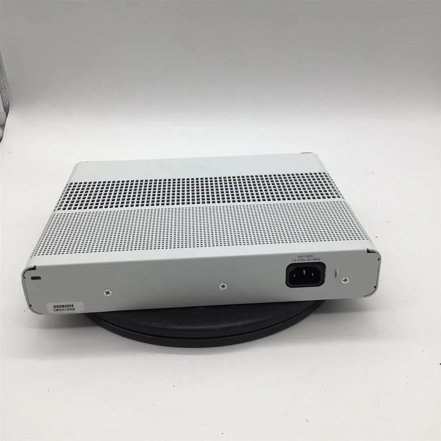 Коммутатор Cisco WS-C3560CX-12TC-S, 12 Port 3560-CX Data IP Base Switch 12 GE