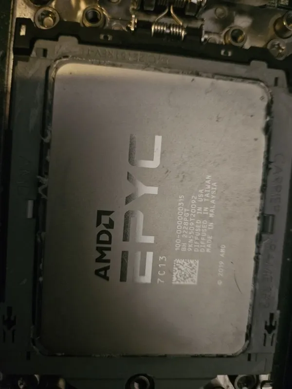 Процессор AMD EPYC Milan 7C13 64 Core 128 Thread 2.OGHZ CPU Processor EPYC 7713(