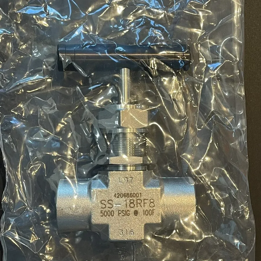 Клапан Swagelok Needle valve, 18 series, 1/2" FNPT ends, SS-18RF8