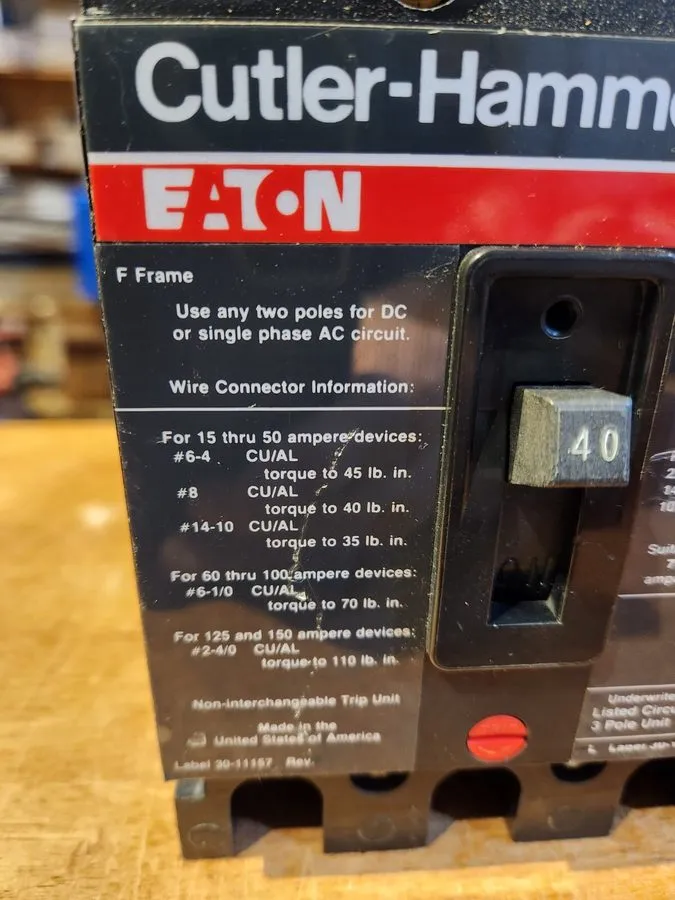 Автоматический выключатель FS340040A Cutler-Hammer Type FS Circuit Breaker 3 Pol