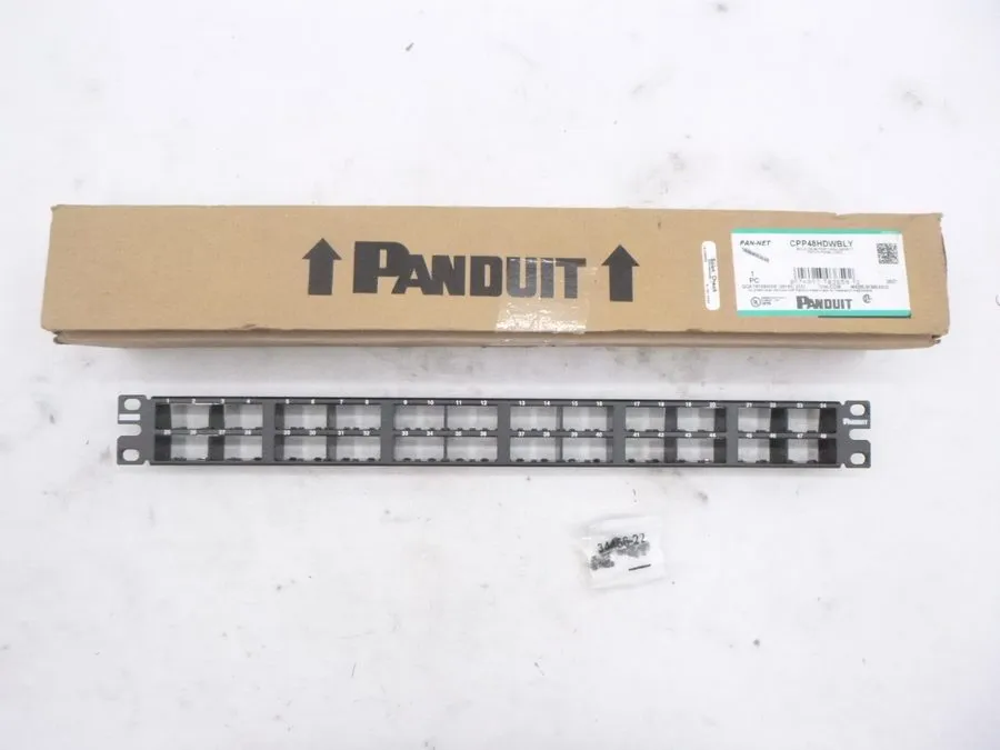 Патч-панель Panduit Mini-com 48 Port Network Patch Panel 48 X Rj-45 CPP48HDWBLY
