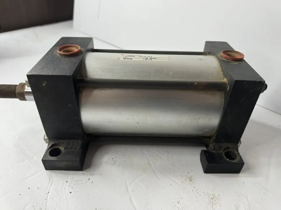Пневмоцилиндр Norgren Pneumatic Cylinder, A0933B1, 250psi, 4" Stroke