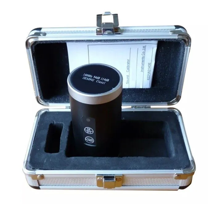 Калибратор Portable Sound Level Calibrator для Sound Level Meters with Frequency