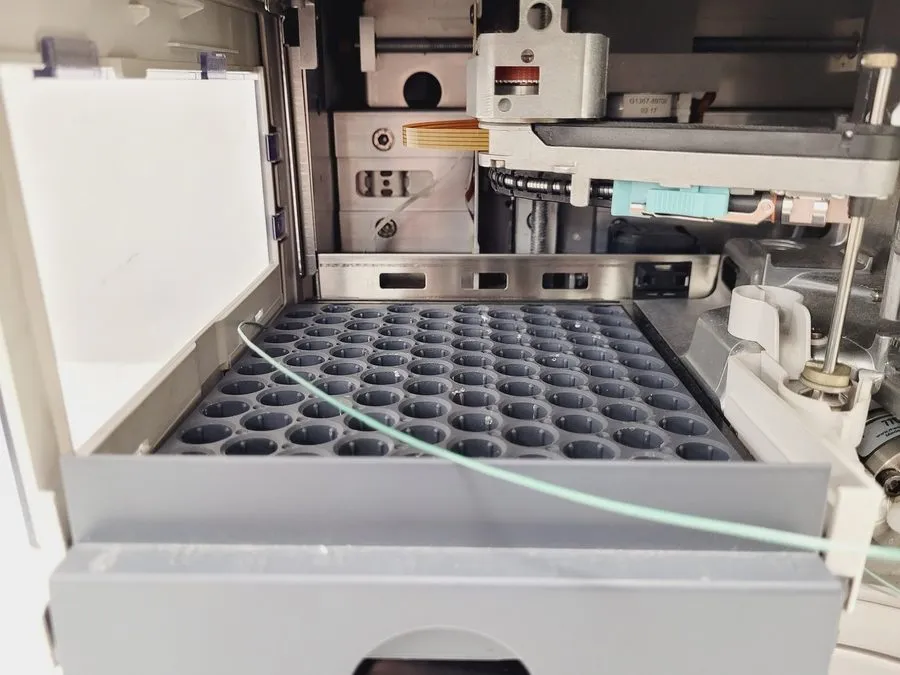Хроматограф Agilent 1200 Series FLD Fluorescence Detector HPLC G1321A — фото лота 4
