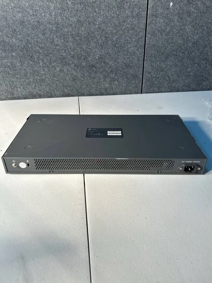 Коммутатор TP-Link T2600G-52TS Switch (48 Ports + 4 SFP) — фото лота 1