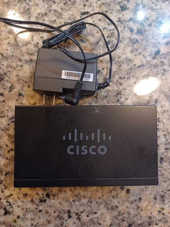 Коммутатор CISCO SF110D-16 16 Port Ethernet Desktop Switch