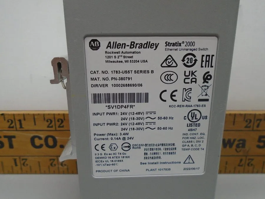 Коммутатор Allen-Bradley 1783-US5T SER A Stratix 2000 Ethernet Switch 5 Pt