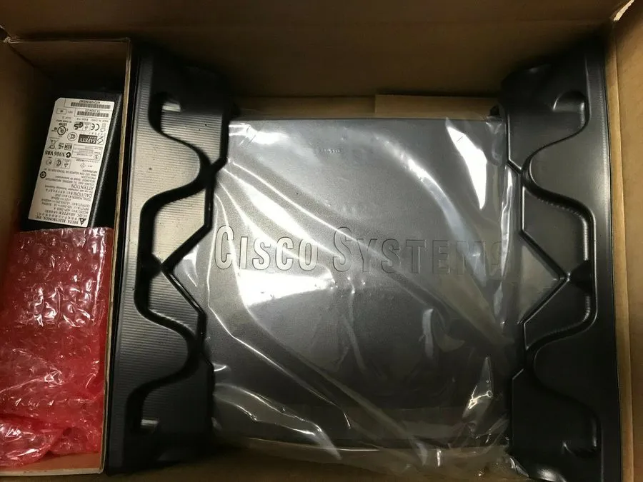 Маршрутизатор CISCO877-K9 Cisco 877 ADSL Integrated Service Router