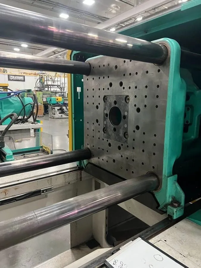 Оборудование ЧПУ 2012 Arburg 570S-2200-800 Injection Molding Machine 242 Ton 10  — фото лота 2