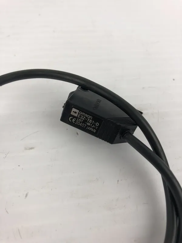 Датчик Omron E3Z-T61-D Sensor 12 To 24 VDC
