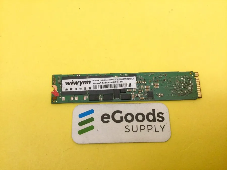 SSD-накопитель Samsung PM983 960GB M.2 22110 NVMe PCIe MZ-1LB9600 MZ1LB960HAJQ-0