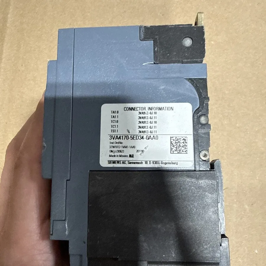 Автоматический выключатель 3VA4170-5ED34-0AA0 SIEMENS 3 POLE 70 AMP BOLT-ON CIRC