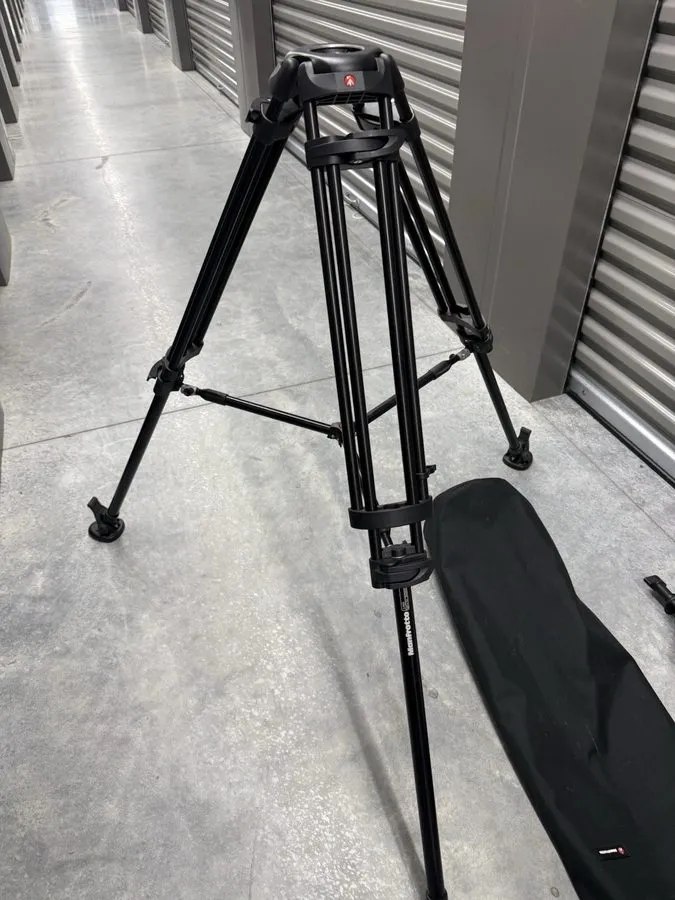 Оборудование видеонаблюдения SLIK Pro 700dx Tripod & Manfrotto MVH502A Fluid Hea — фото лота 2