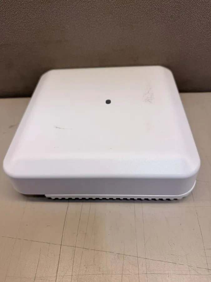 Точка доступа Wi-Fi Cisco Aironet 3802I (AIR-AP3802I-B-K9) POE Wireless Access P — фото лота 1