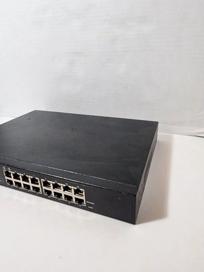 Коммутатор Dell PowerConnect 2716 16 Port Gigabit Ethernet Switch P2716NP-03