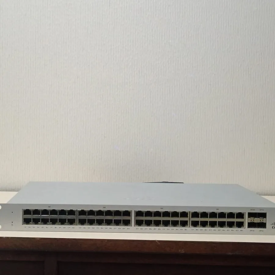 Коммутатор Cisco Meraki MS120-48FP 48 Port PoE+ Gigabit Switch 740W Unclaimed — фото лота 1