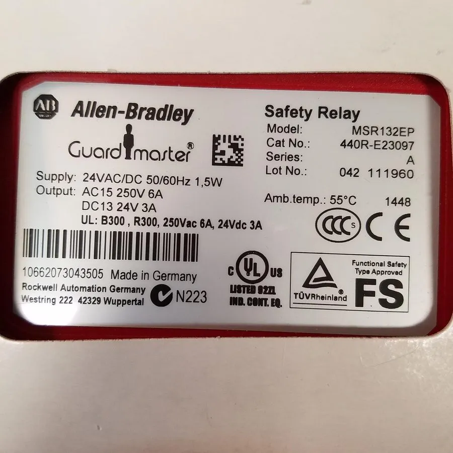 Реле безопасности ALLEN BRADLEY 440R-E23097 MSR132EP SER.A 24VAC/DC 50/60HZ
